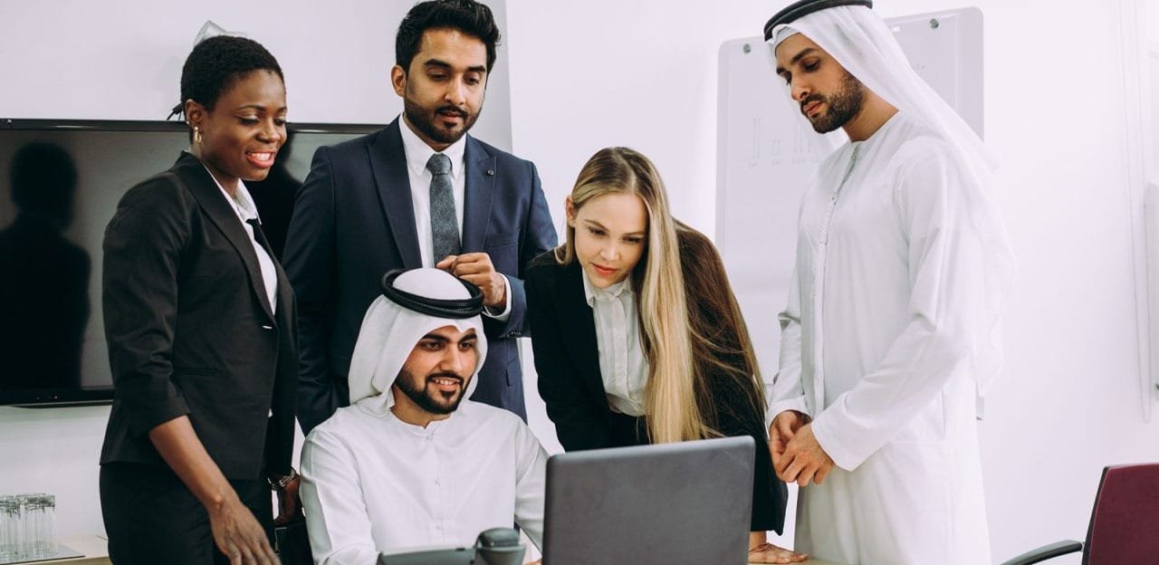 كيف ضاعفت استراتيجية نمو واضحة إيرادات شركة صغيرة ومتوسطة في الإمارات | غالب للاستشارات